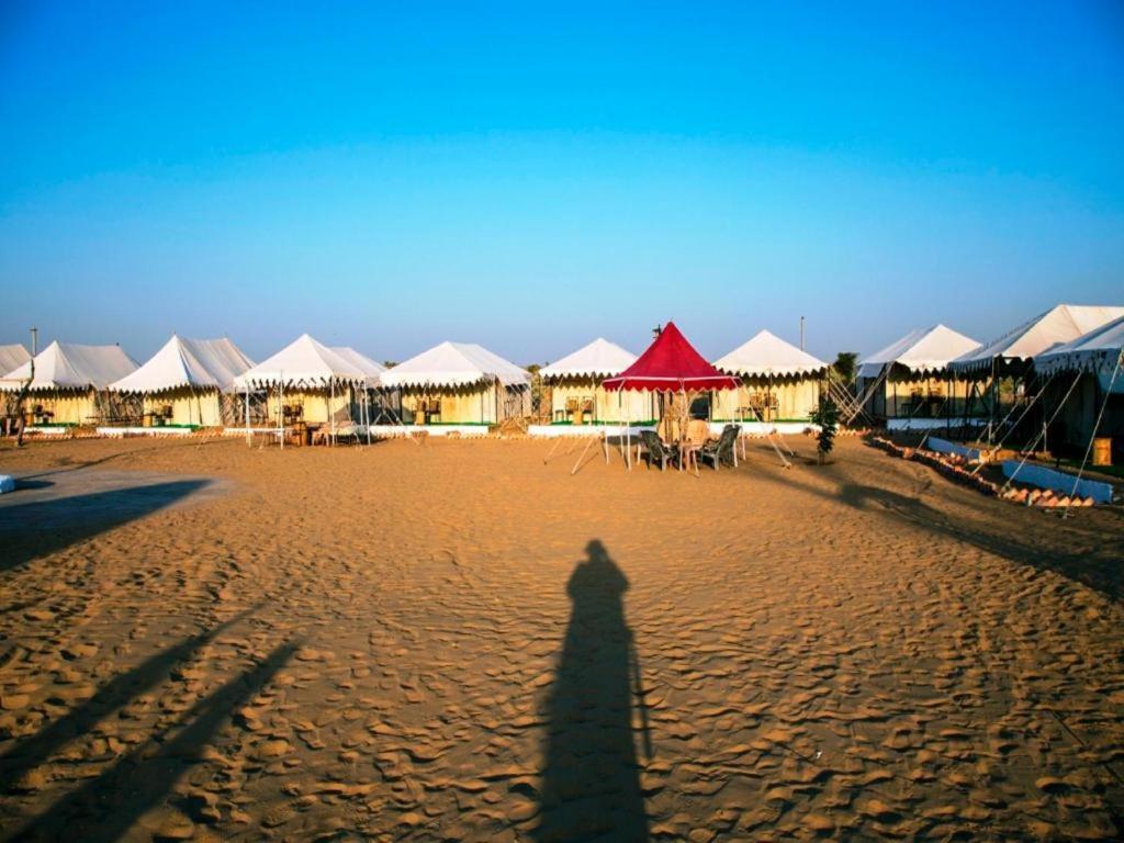 Golden Sandstone Hotel Desert Safari Camp Jaisalmer Ngoại thất bức ảnh